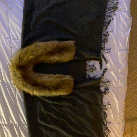 JCrew faux fur wool blend wrap O/S - Picture 5 of 5